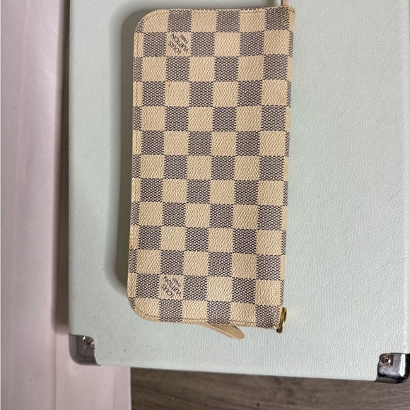 Louis Vuitton Damier Azur Wallet - Picture 3 of 10